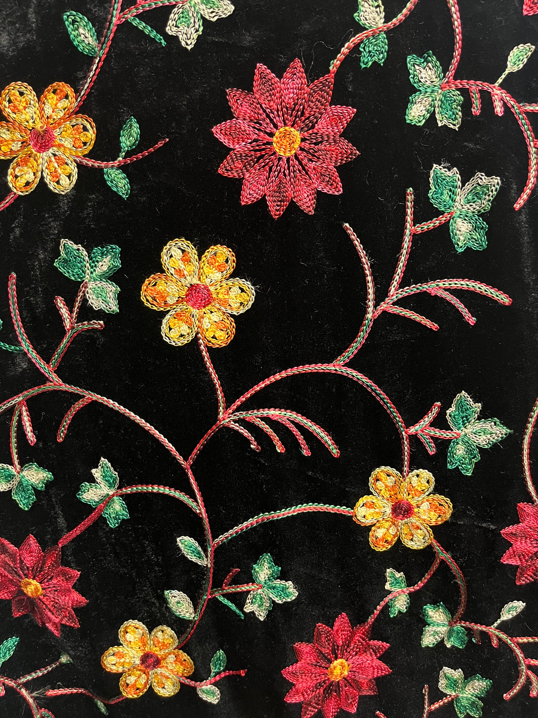 Embroidered Floral Velvet Cardigan - Black Multicolor