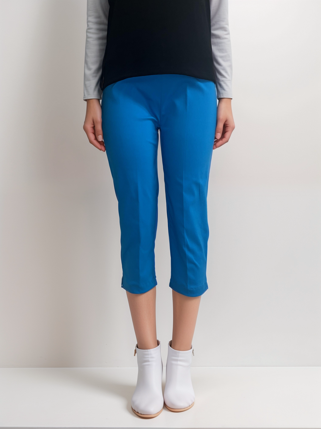 Turquoise Stretch Capri